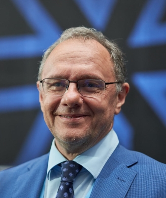 DR. FRANK LOUWEN 